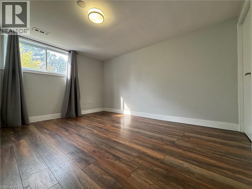 49 Westchester Drive Unit# Lower Property Photo 9