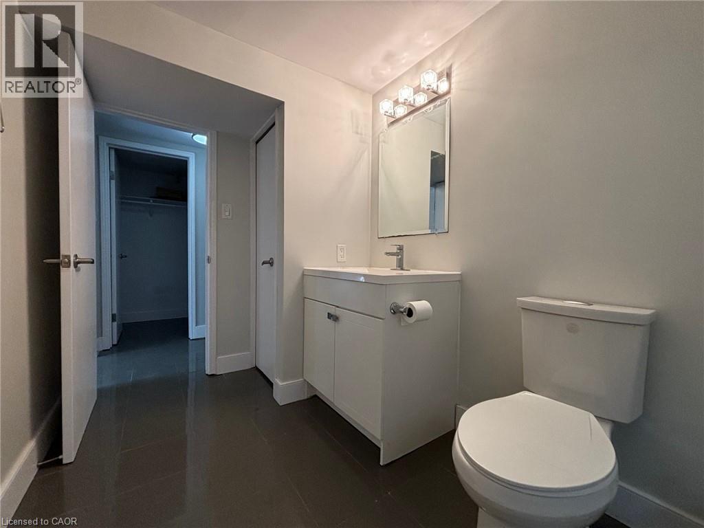 49 Westchester Drive Unit# Lower Property Photo 12