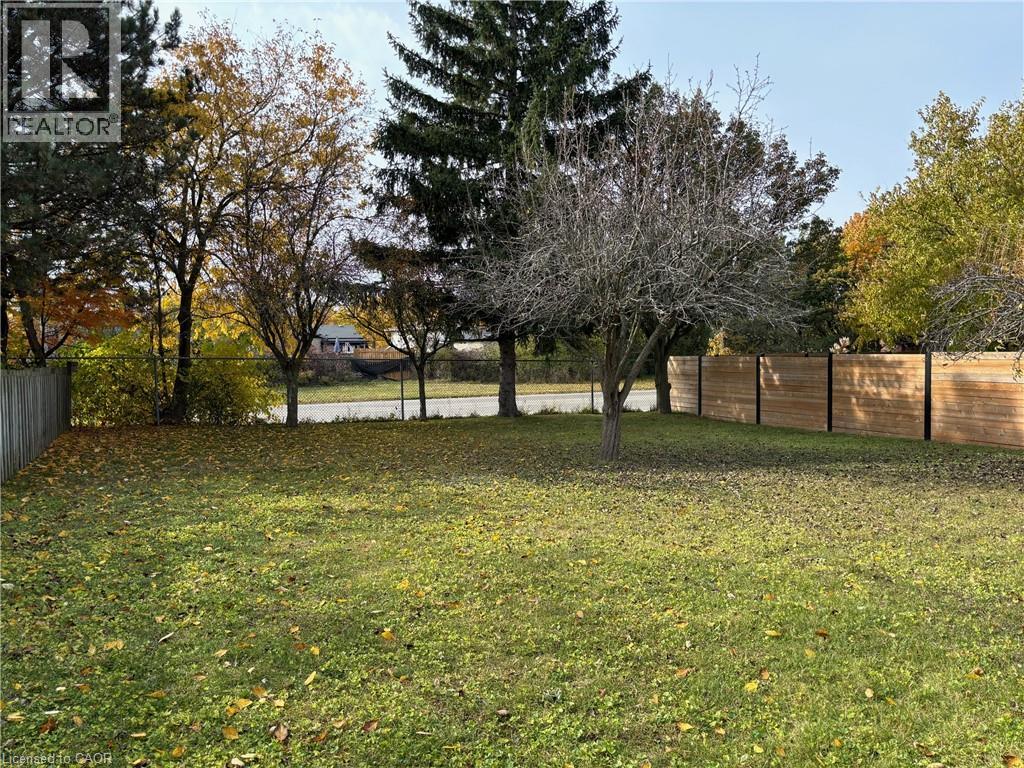 49 Westchester Drive Unit# Lower Property Photo 15