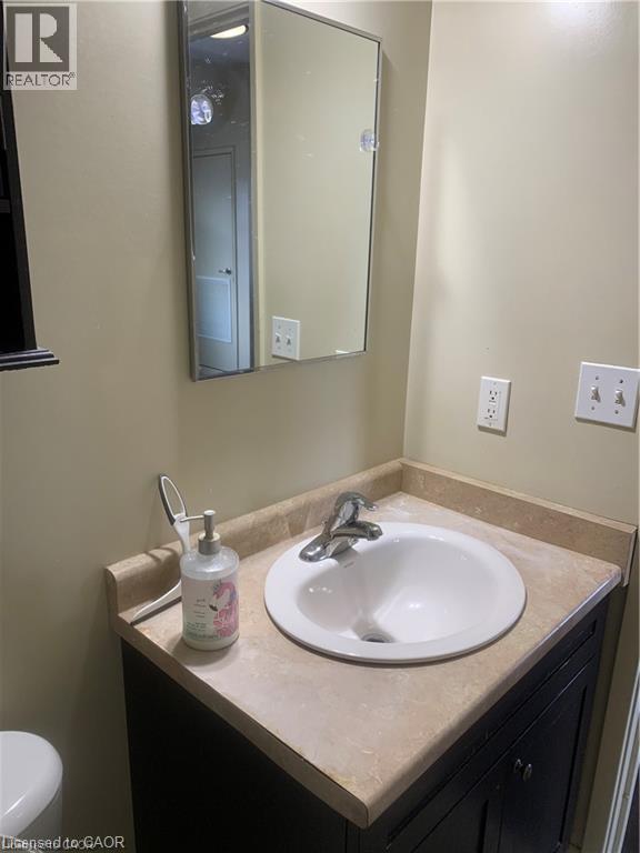 76 Sydney Street S Unit# 301 Property Photo 9