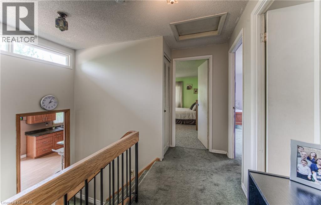 82 Roseneath Crescent Property Photo 19