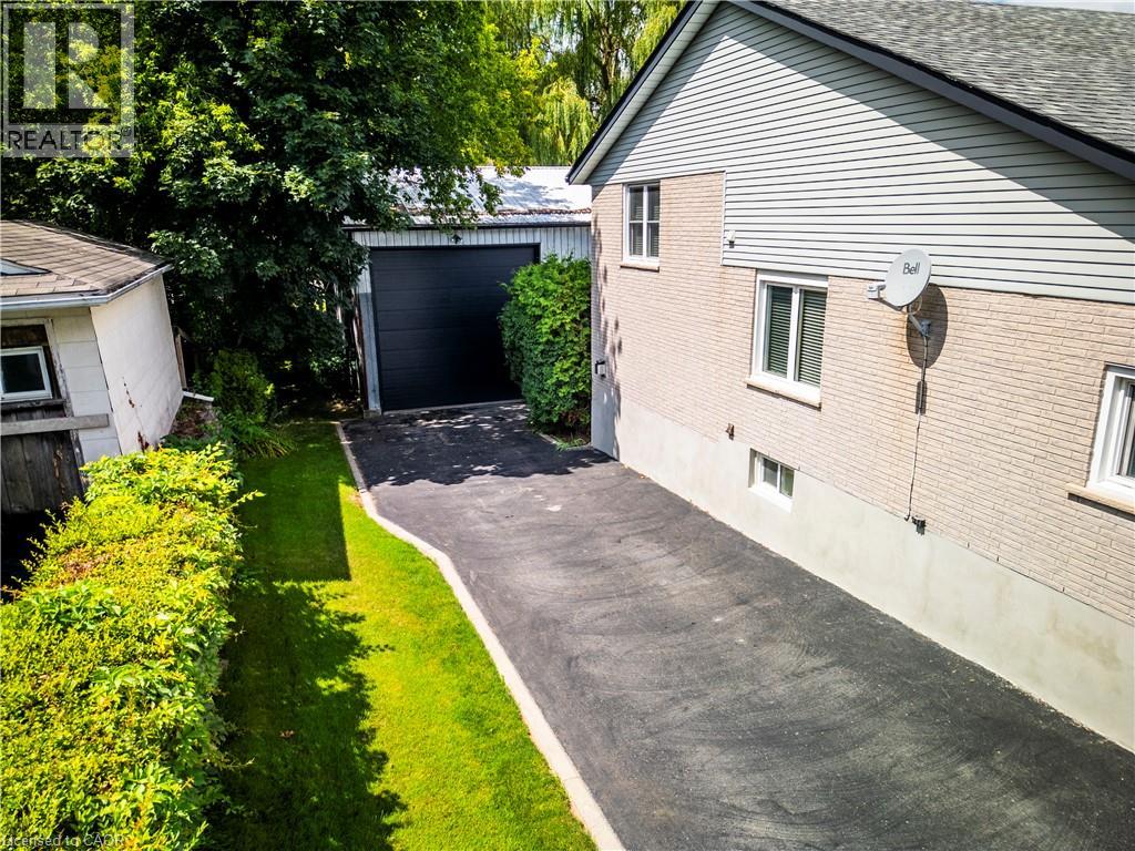 108 Queensway Drive Property Photo 4