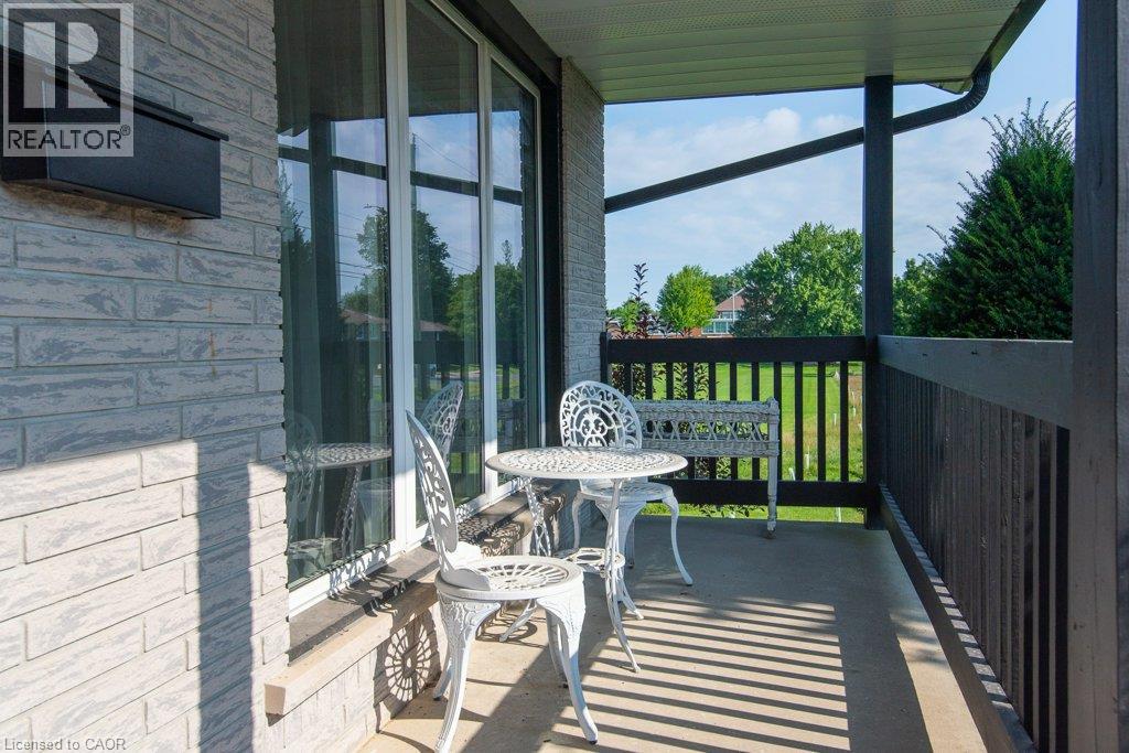 108 Queensway Drive Property Photo 7