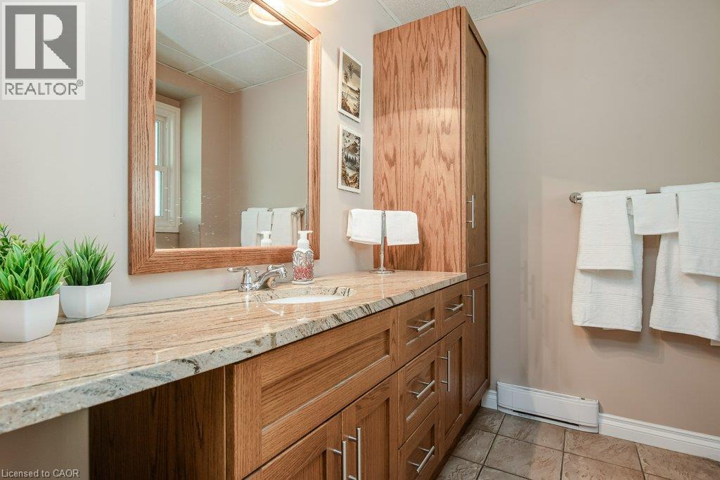 108 Queensway Drive Property Photo 34