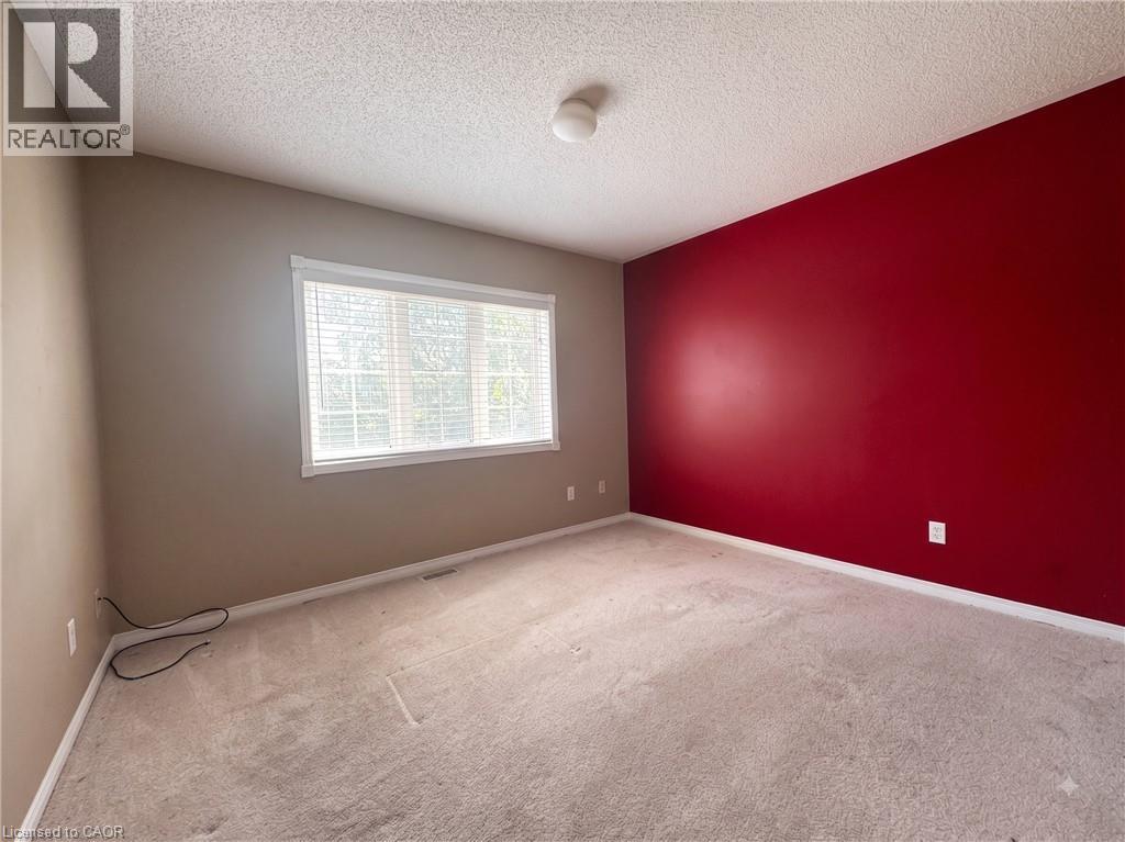 56 Peachleaf Crescent Property Photo 12