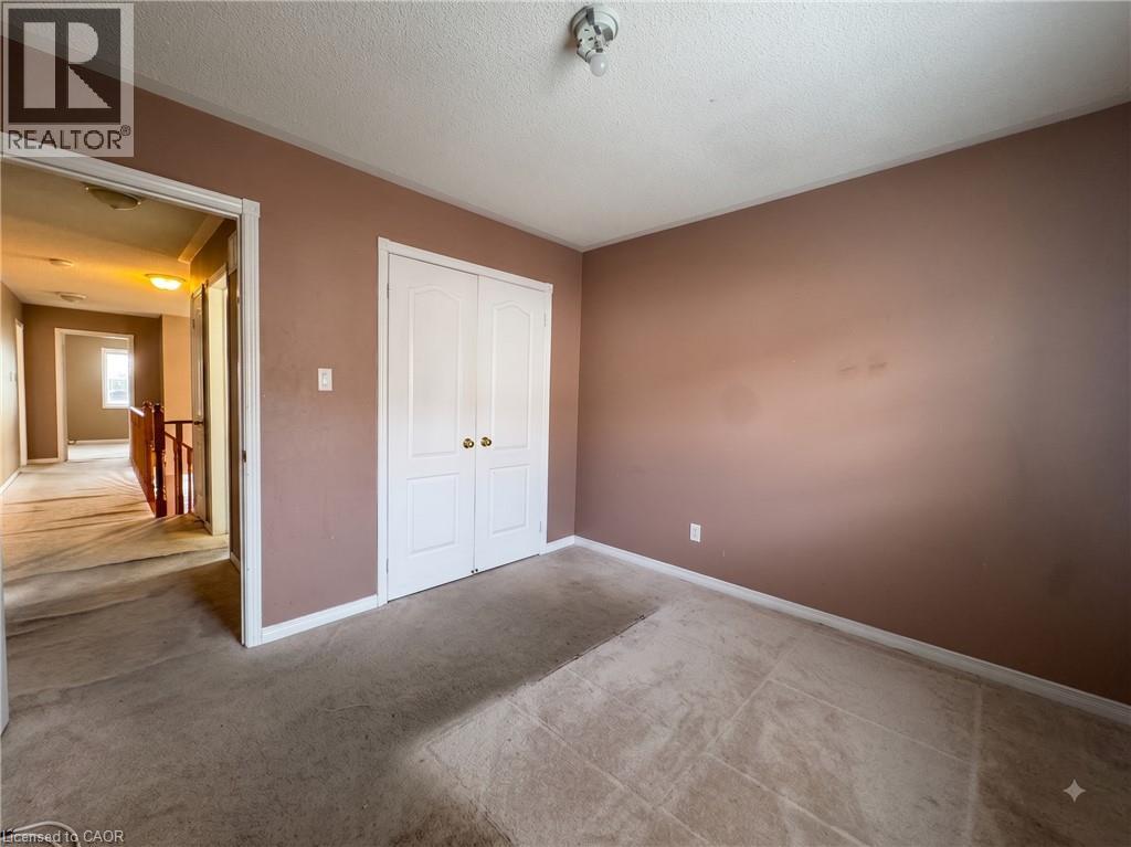 56 Peachleaf Crescent Property Photo 16