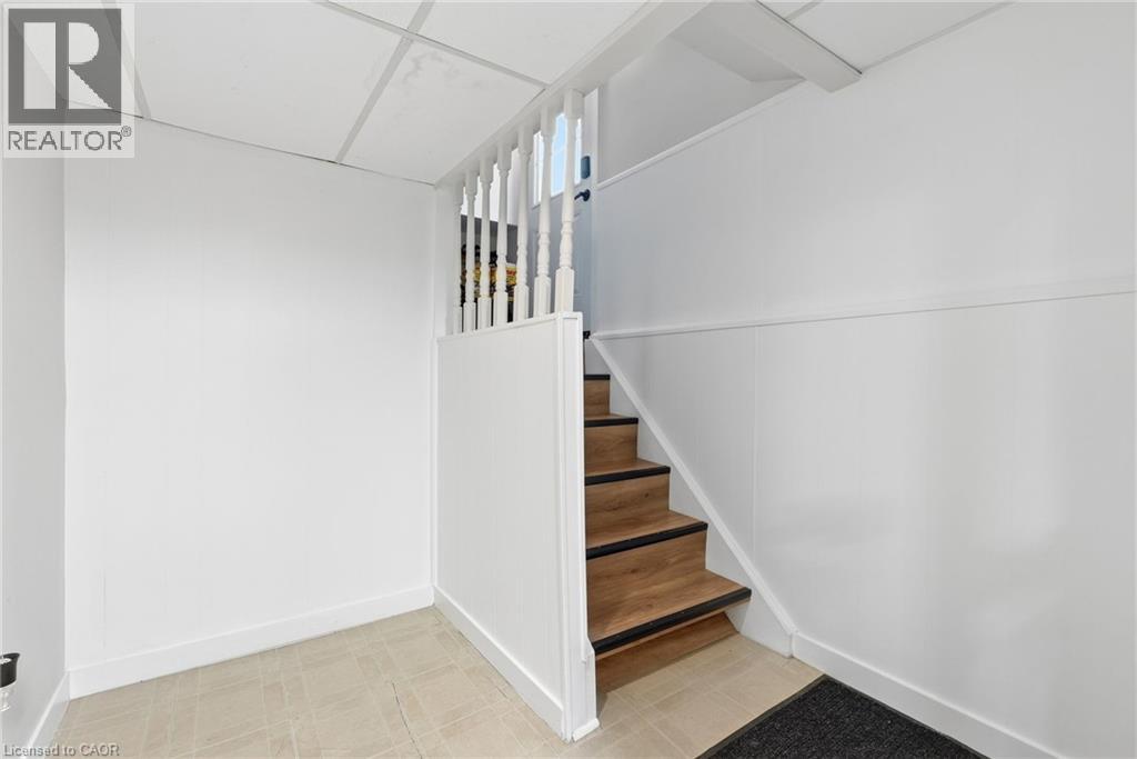 10 Taylor Crescent Property Photo 22