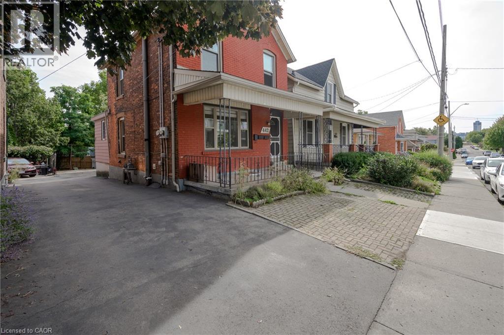 442 Mary Street Unit# Basement Property Photo 5