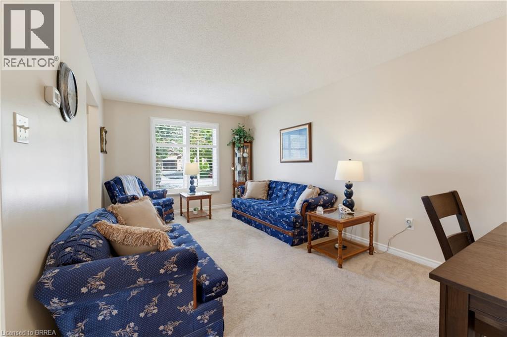 42 Buchanan Crescent Property Photo 6