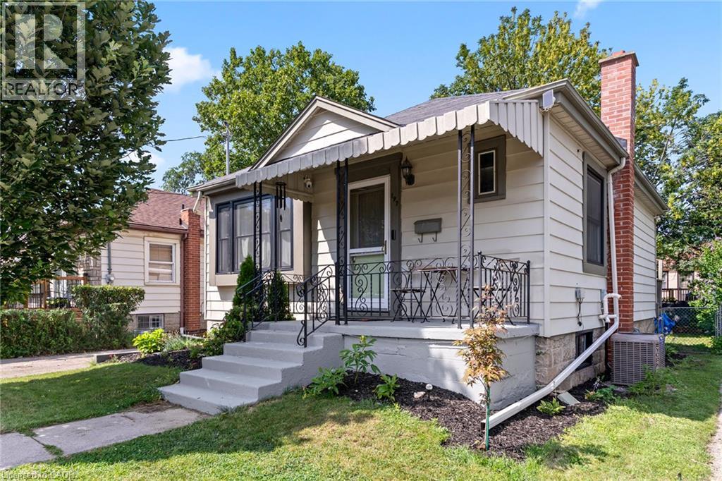 197 Crockett Street Property Photo 4