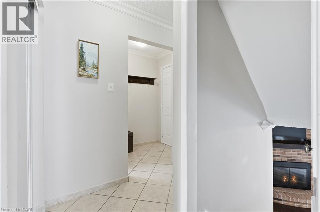 30 Twinoaks Crescent Property Photo 30