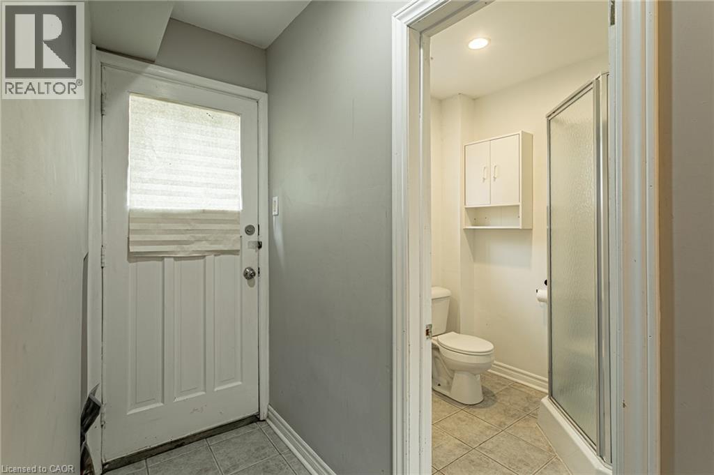 811 Hughson Street Property Photo 23