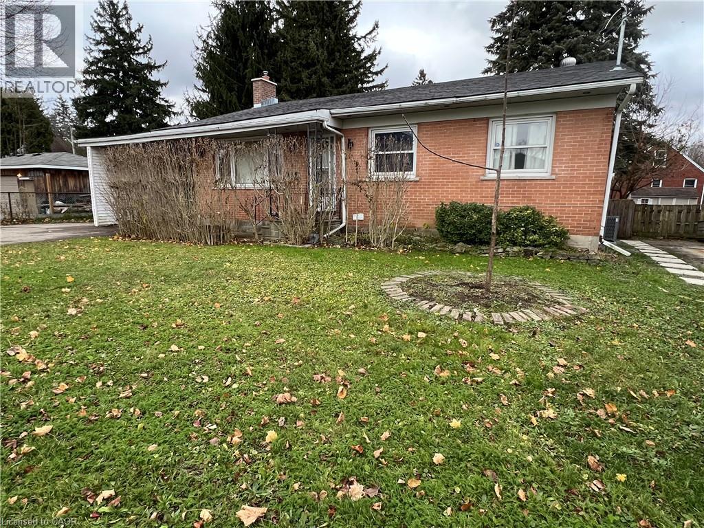 62 Sunnyhill Road Unit# Lower Property Photo 1
