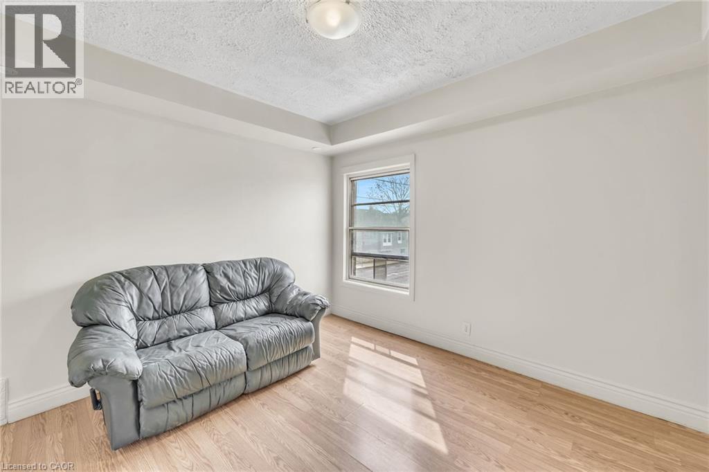 1367 Cannon Street E Property Photo 24
