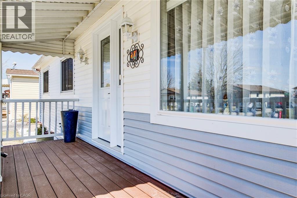 21 Fairview Crescent Property Photo 3