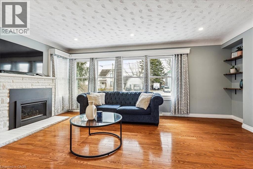 5117 Canborough Road Property Photo 8