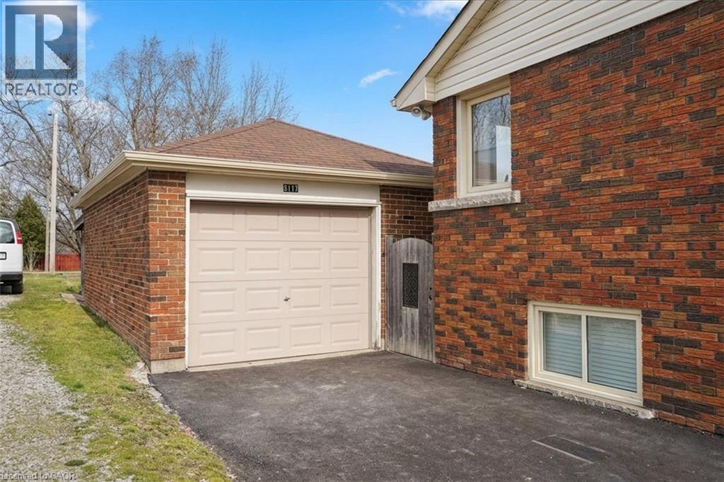 5117 Canborough Road Property Photo 28