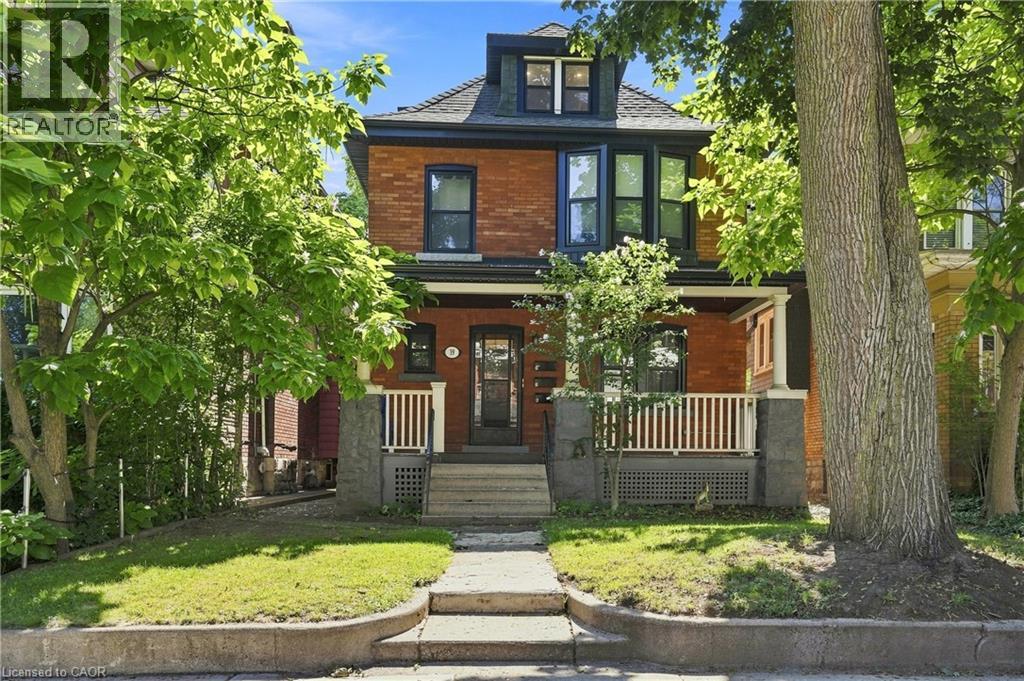 39 GARFIELD Avenue S Unit# 2