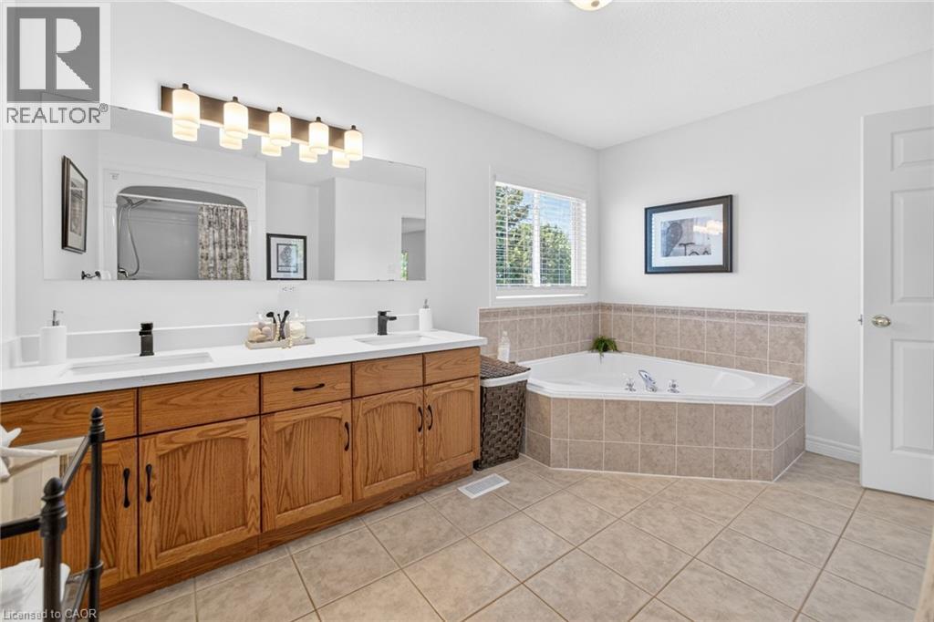 72 Beardmore Crescent Property Photo 18