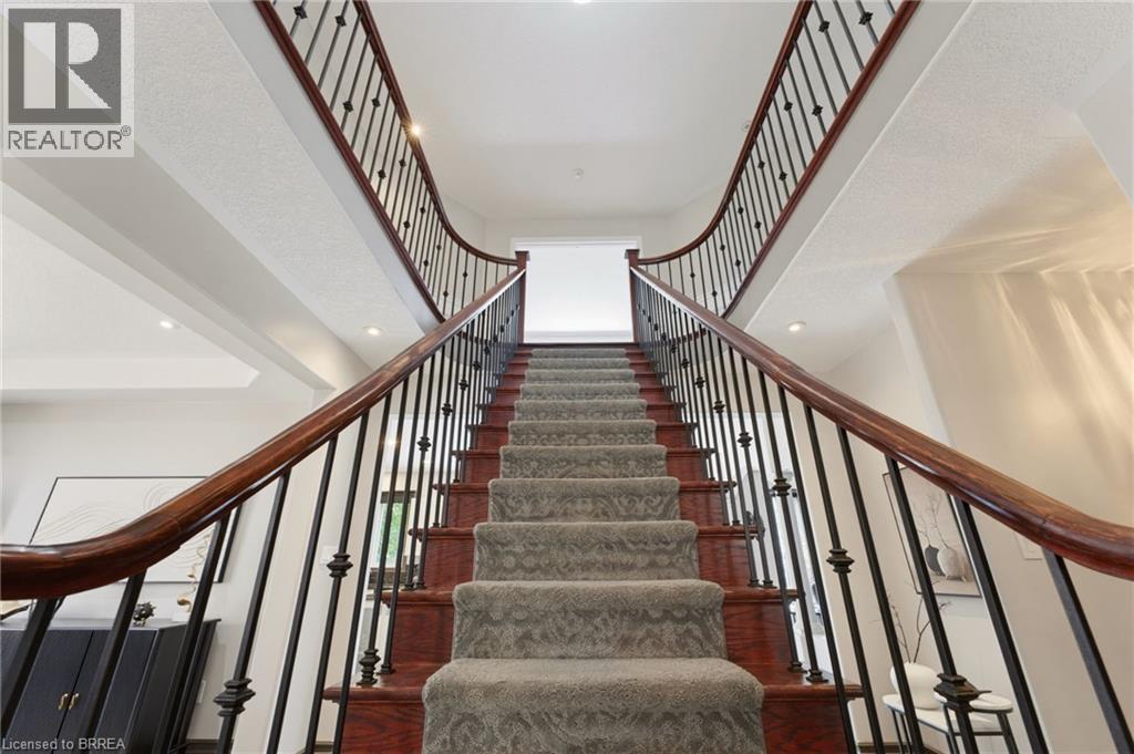 141 Falconridge Drive Property Photo 12