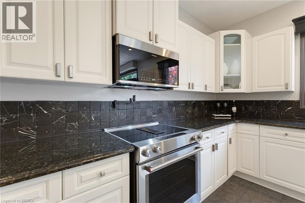 141 Falconridge Drive Property Photo 16