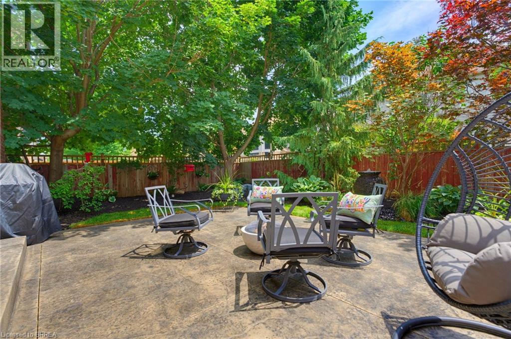 141 Falconridge Drive Property Photo 40