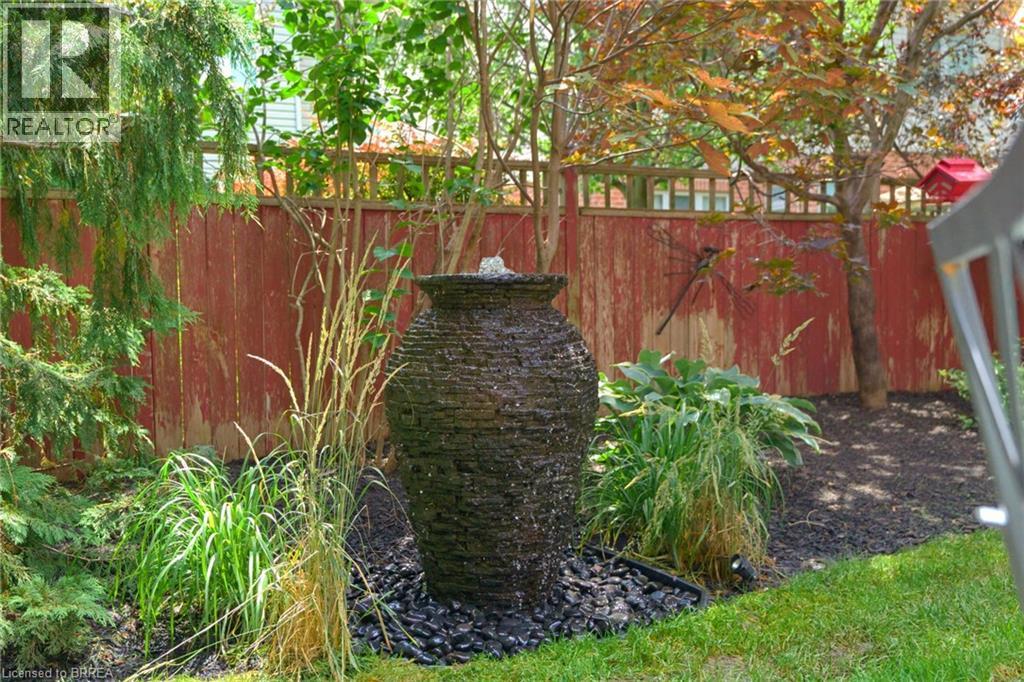 141 Falconridge Drive Property Photo 43