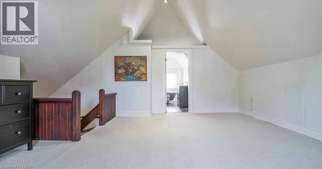 217 Caroline Street S Property Photo 31