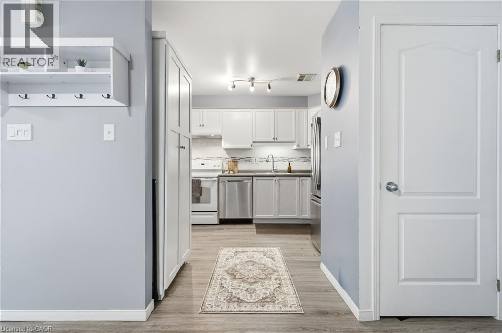 31 Galileo Boulevard Property Photo 12