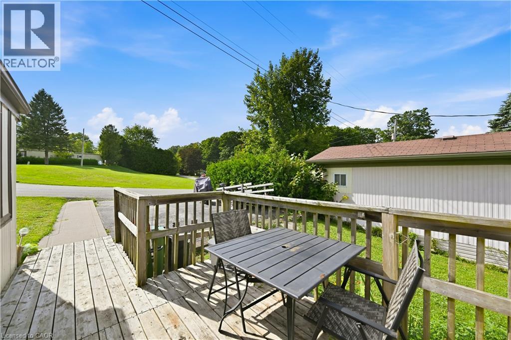 73 Park Lane Property Photo 4