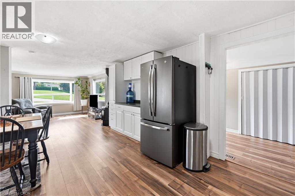 73 Park Lane Property Photo 10