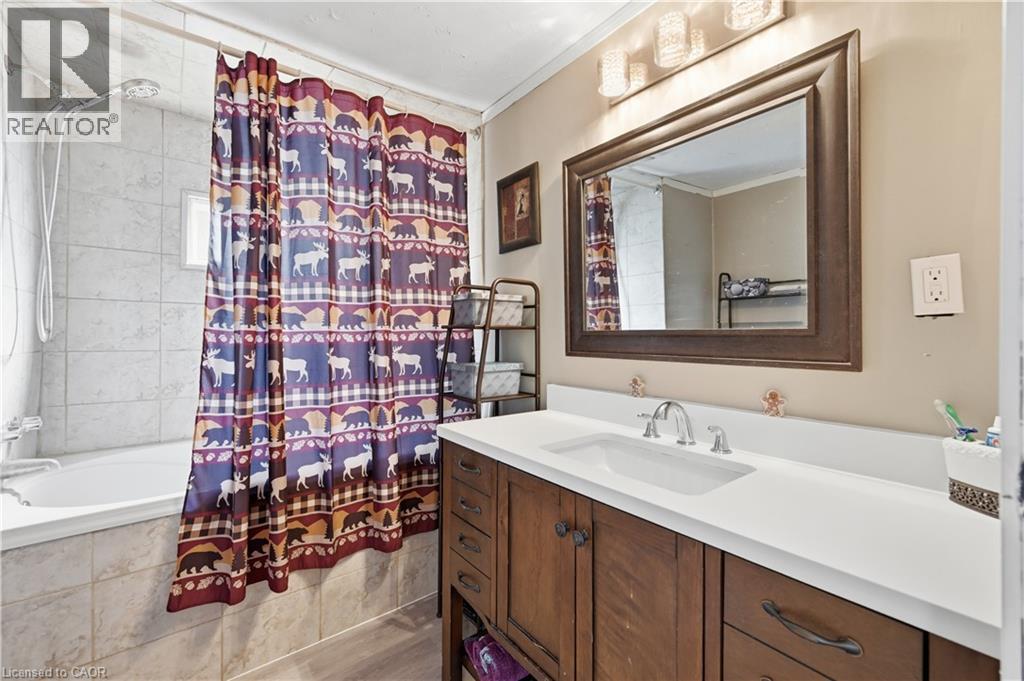 73 Park Lane Property Photo 17