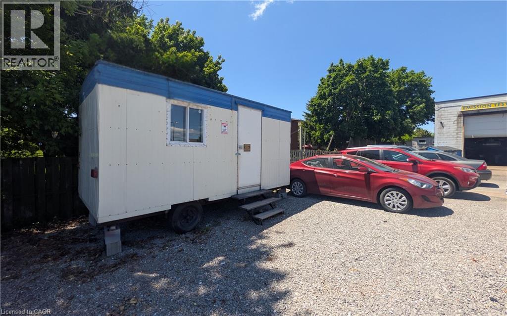 542 Highway 8 Unit# Trailer Property Photo 3