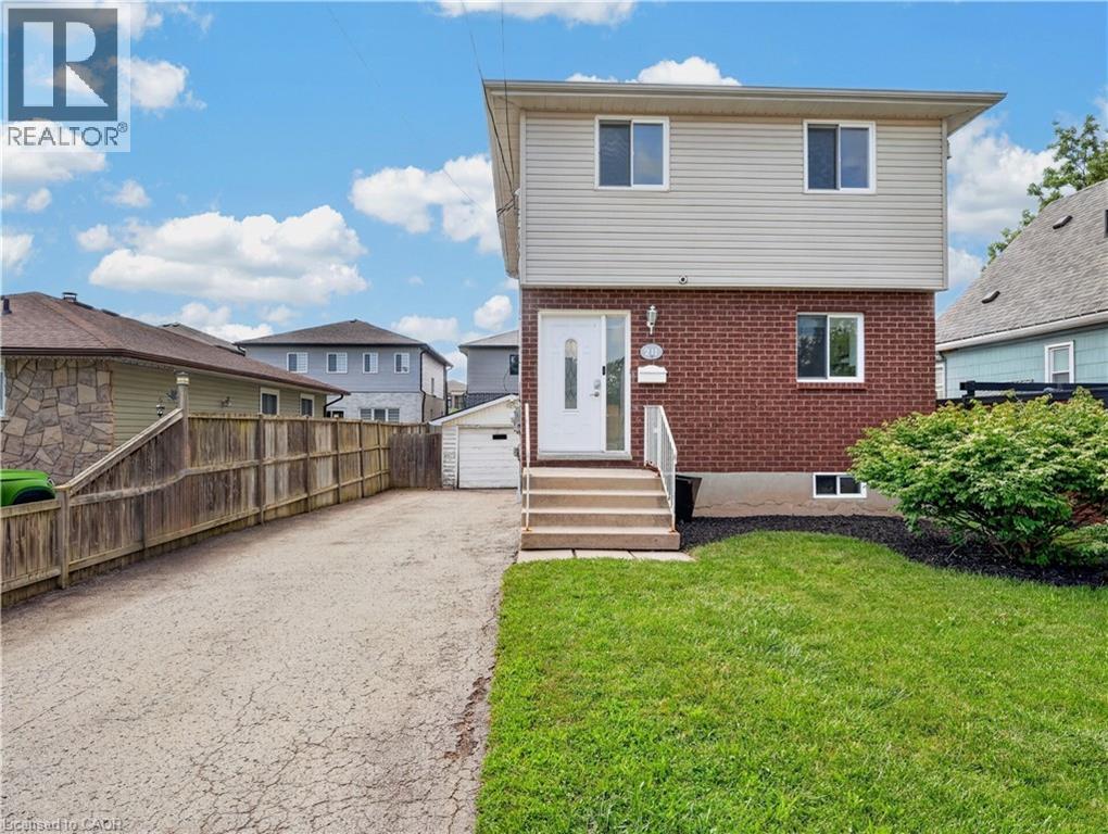 211 Morton Street Property Photo 1