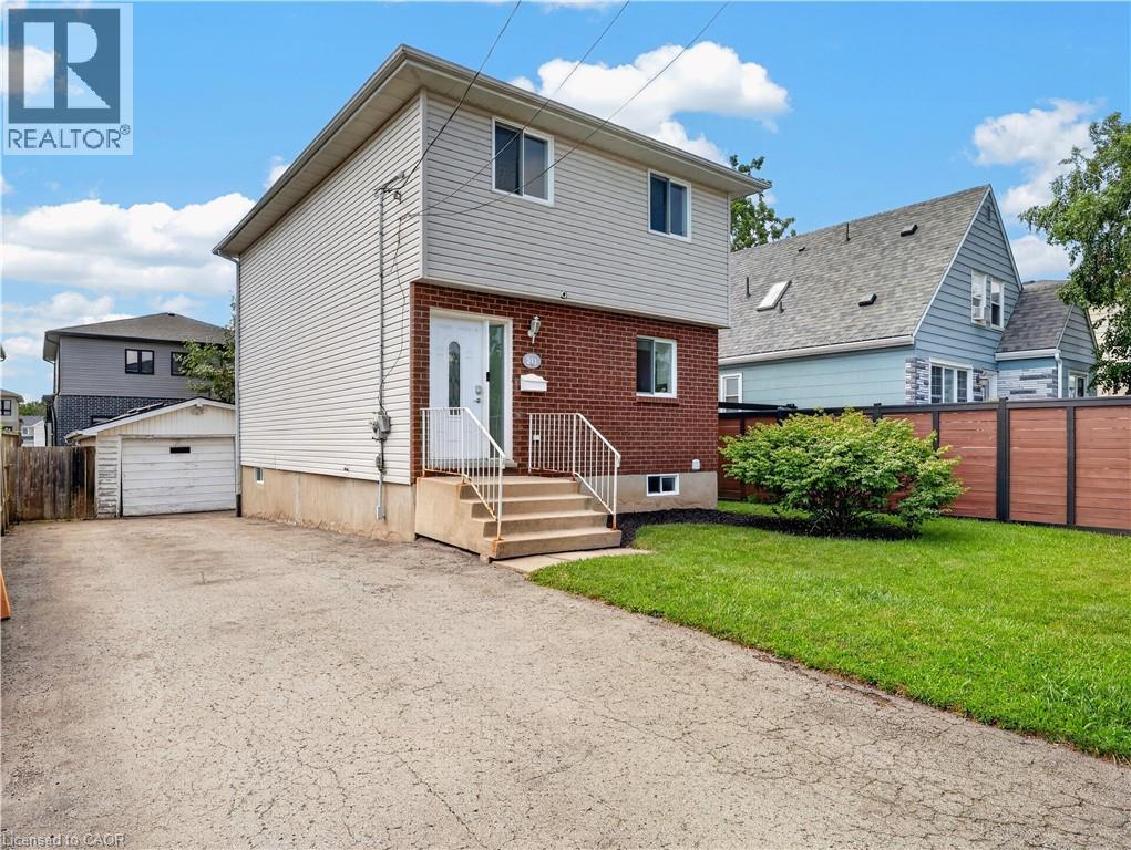211 Morton Street Property Photo 2