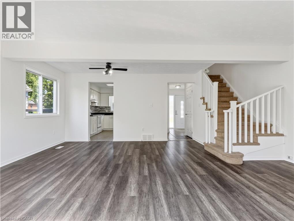 211 Morton Street Property Photo 7