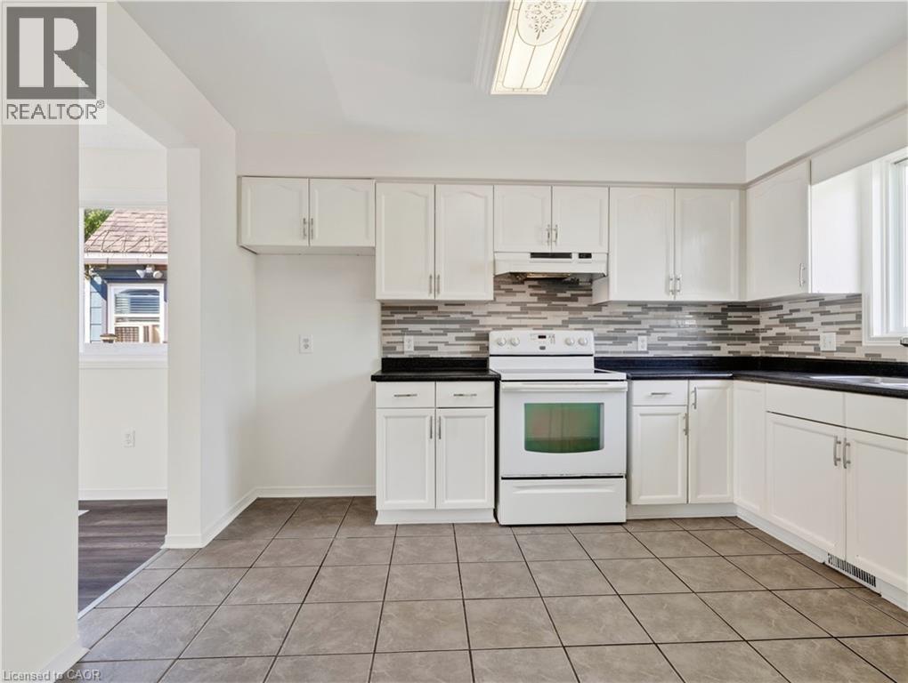 211 Morton Street Property Photo 11