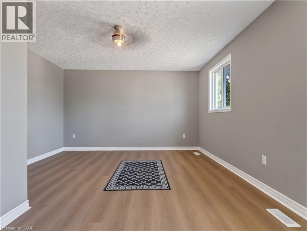 211 Morton Street Property Photo 17