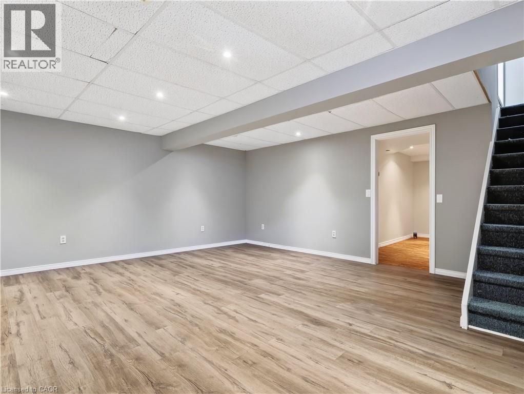 211 Morton Street Property Photo 32