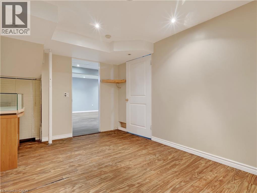 211 Morton Street Property Photo 34
