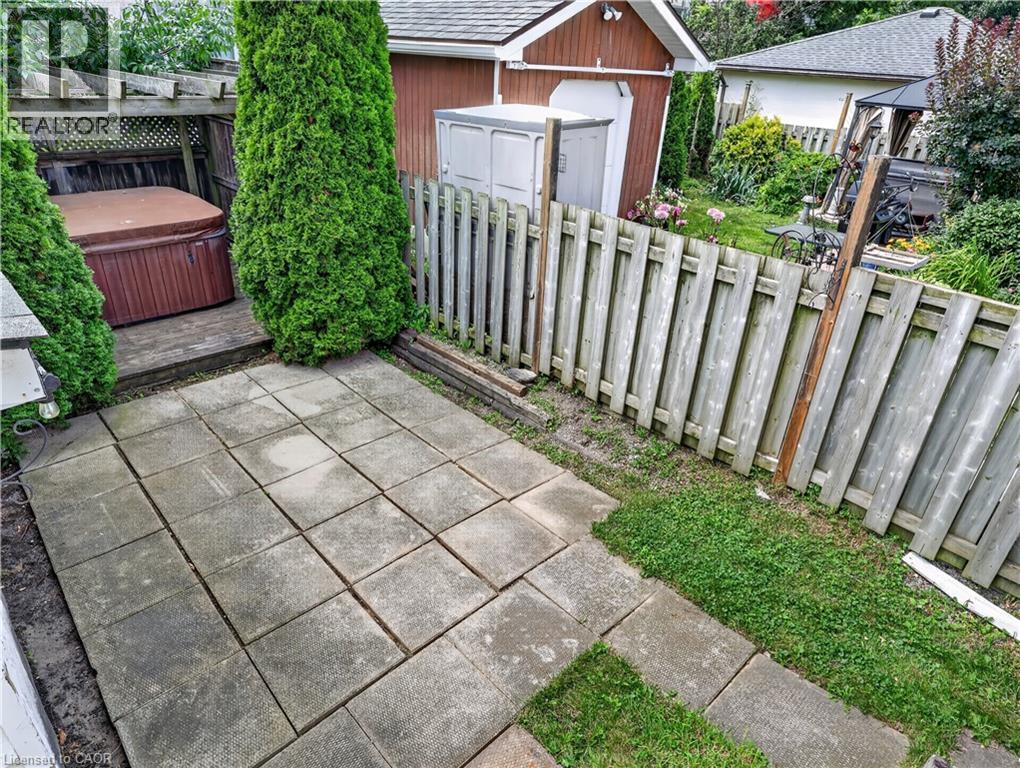 211 Morton Street Property Photo 40