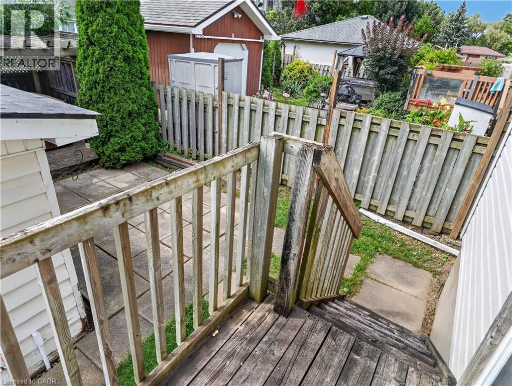 211 Morton Street Property Photo 41