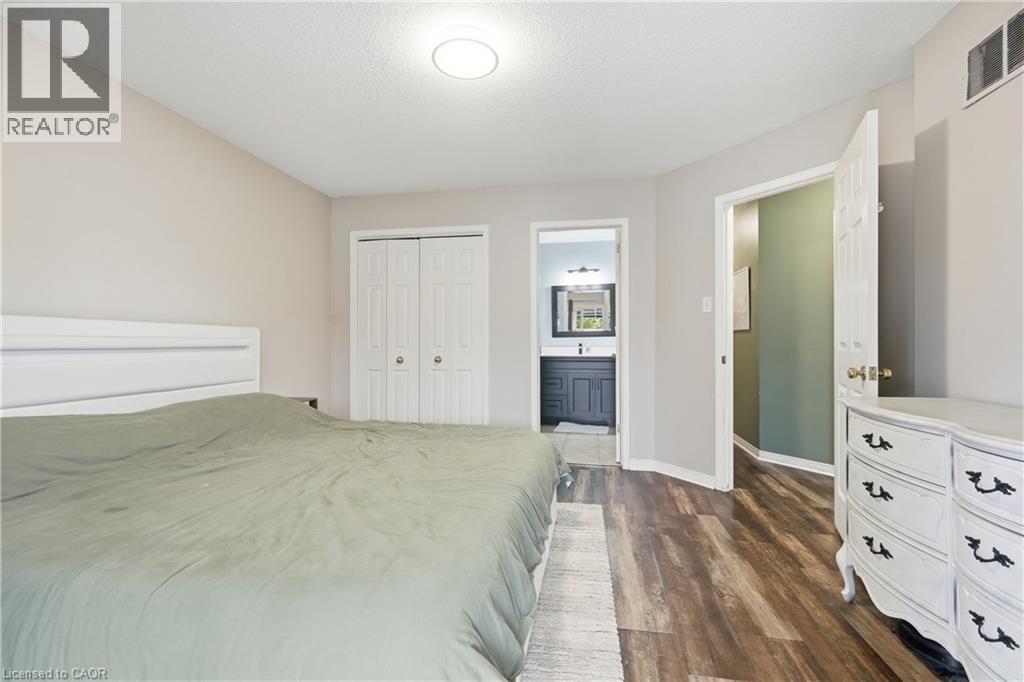 13 Golden Acres Drive Property Photo 13