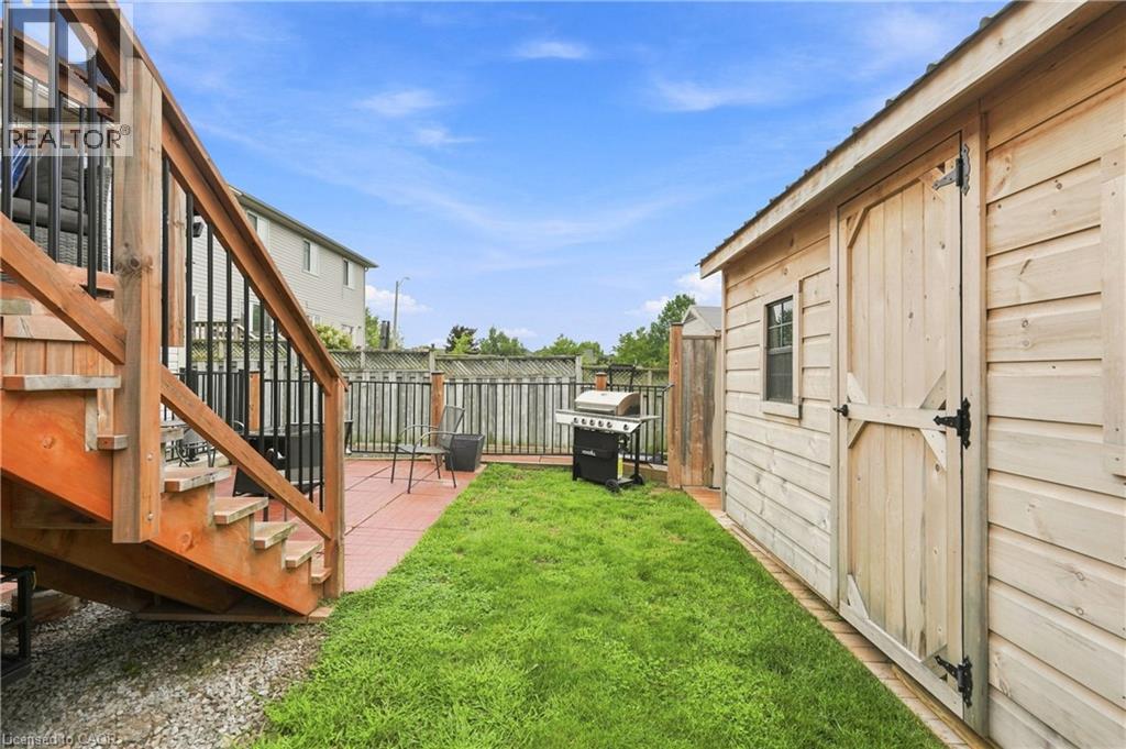 13 Golden Acres Drive Property Photo 33