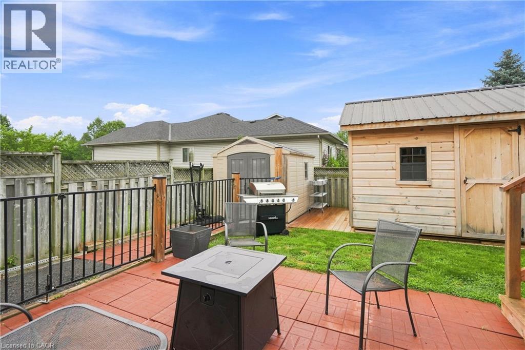 13 Golden Acres Drive Property Photo 35