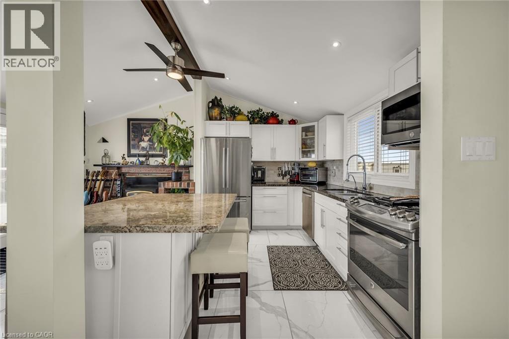817 Lakeshore Road Property Photo 10