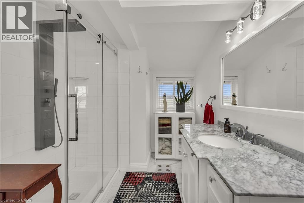 817 Lakeshore Road Property Photo 16