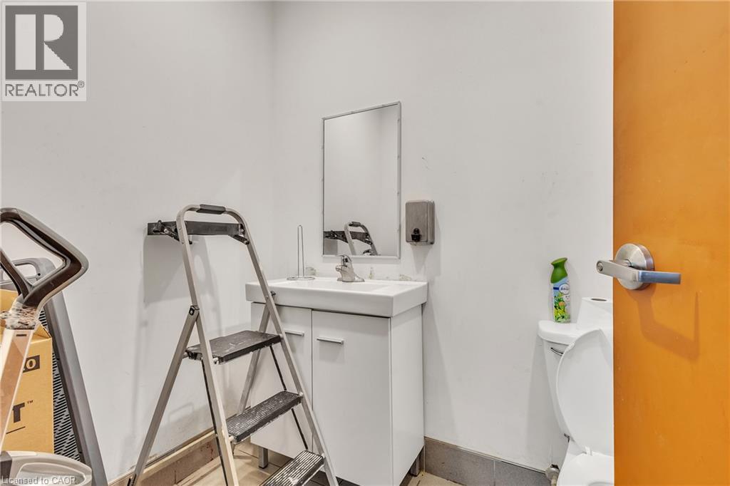 5 Manitou Drive Unit# 106b Property Photo 20