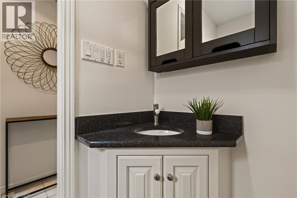 1576 Riley Avenue Property Photo 20
