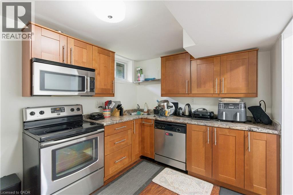 111 Britten Close Unit# Bsmt Property Photo 8